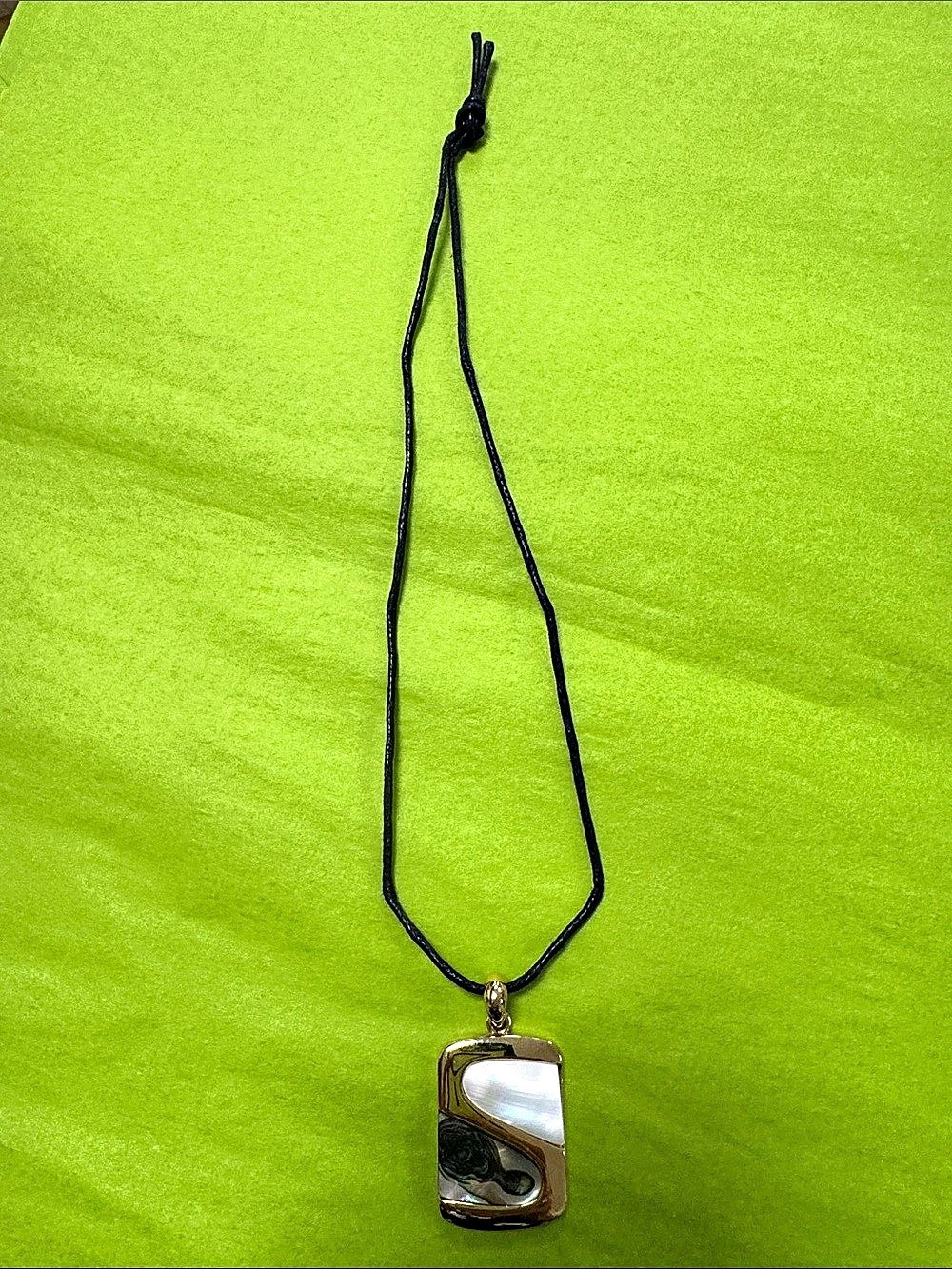 Lia Sophia Gold Tone Inlay Pendant Necklace